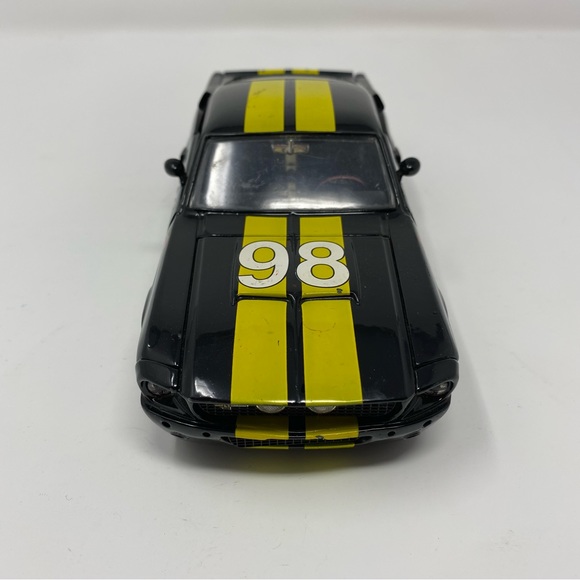 1967 Shelby GT-500KR 1:24 scale diecast car by Jada Big Time Muscle (Used)‎ - Picture 8 of 13